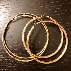 ✨3/$25 - BIG GOLD HOOPS